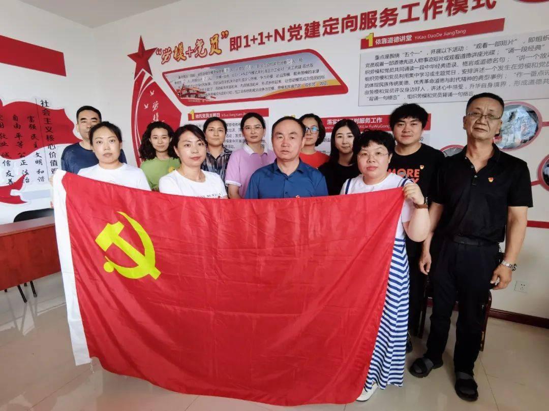 小猫钓鱼游戏龙王版有船